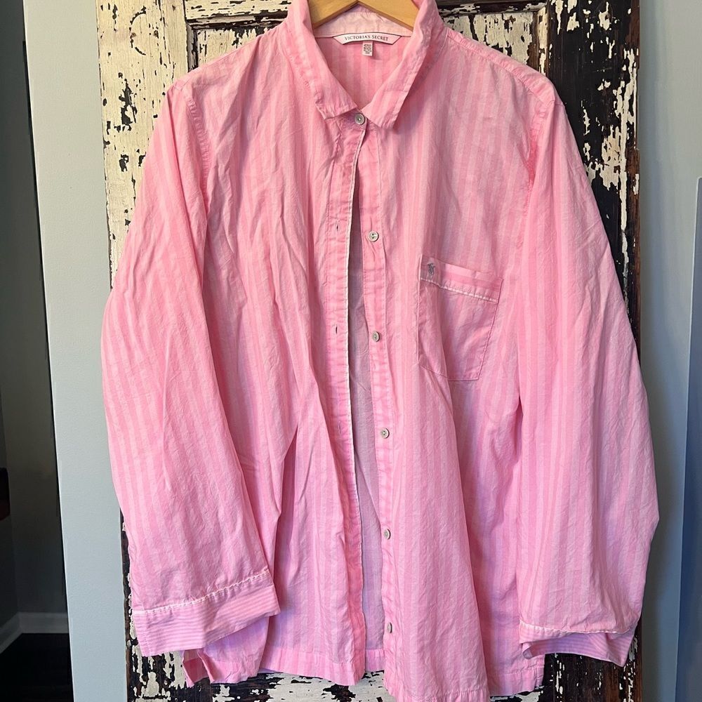 Victoria’s Secret Pink striped Pajama sleep button down. Size XL.